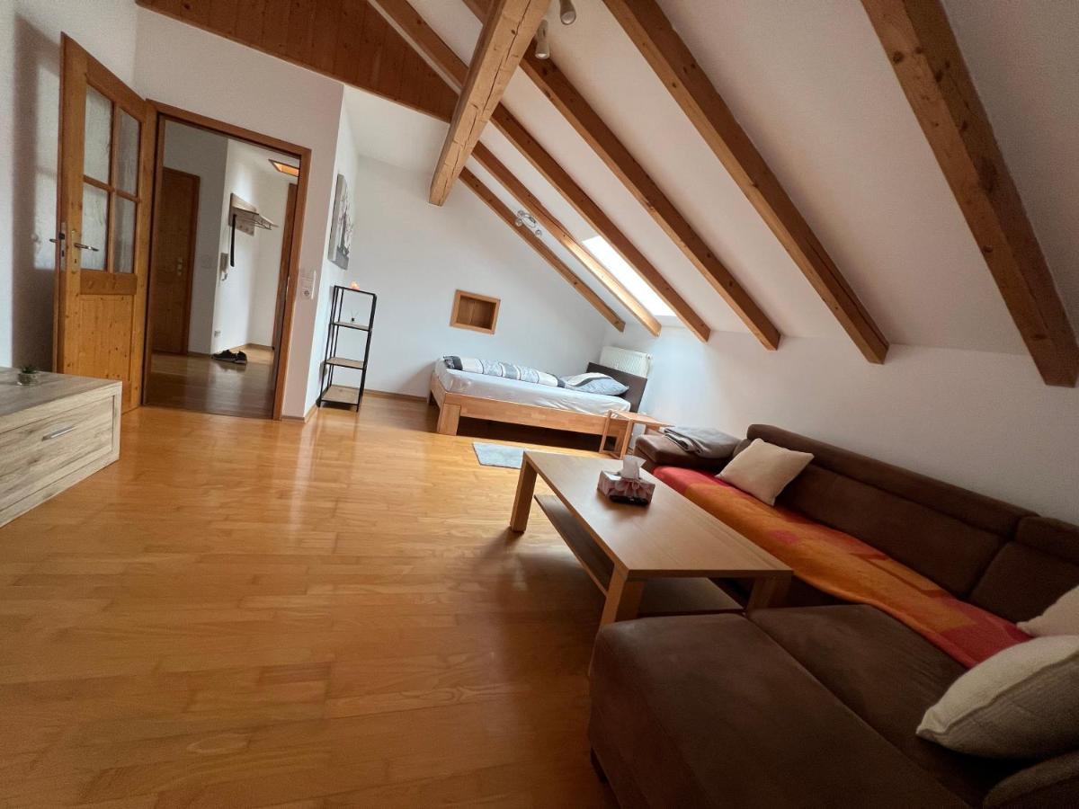 D&R Appartement Bei Розенхайм Экстерьер фото
